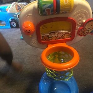 Kids basket ball hoop